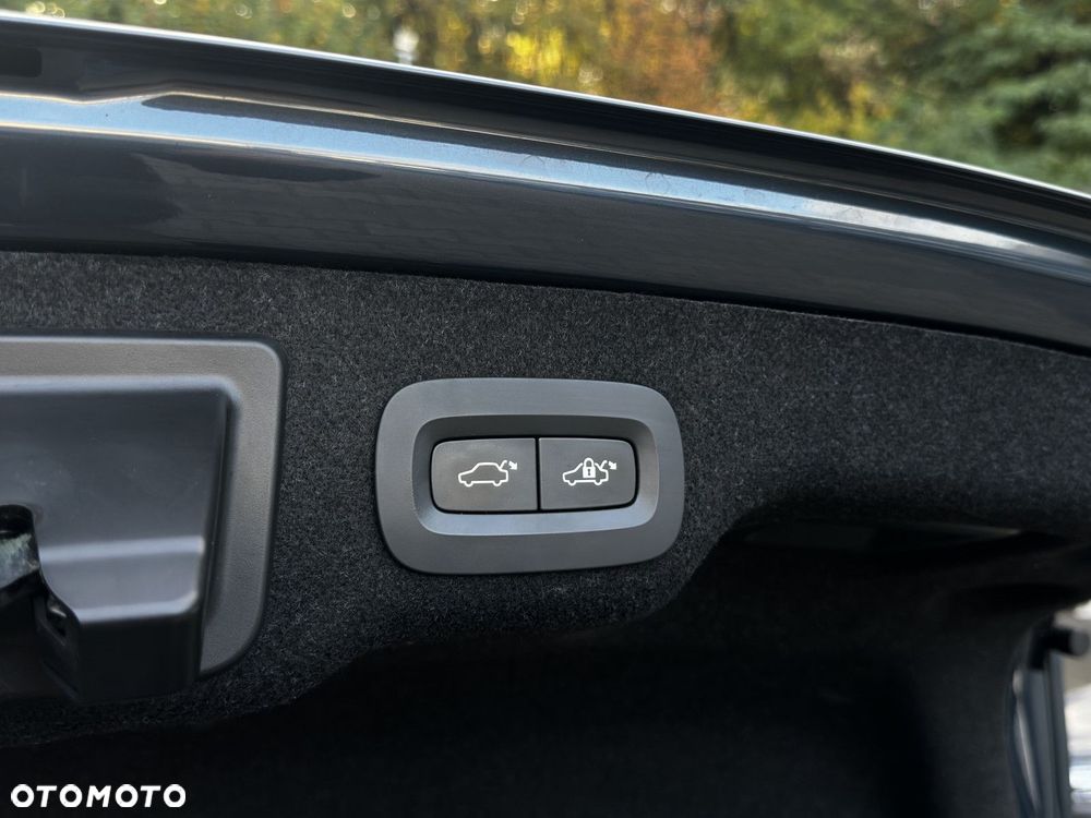 Volvo S90 - 19