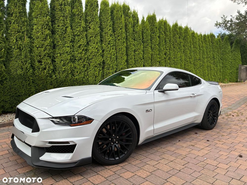 Ford Mustang - 1