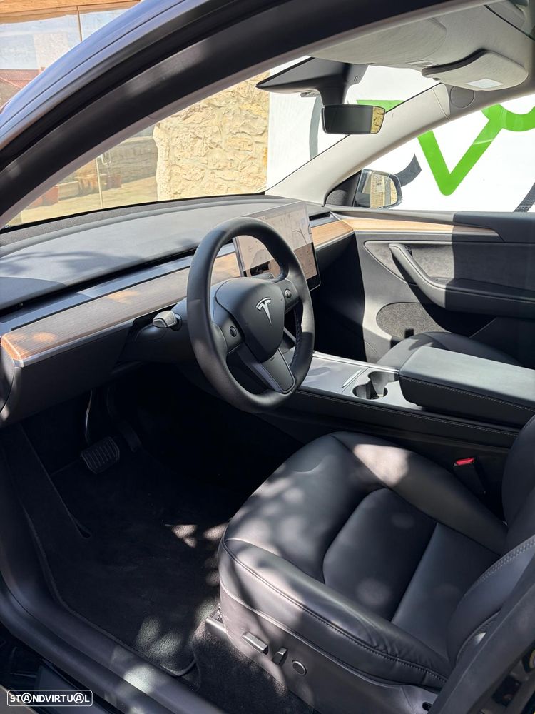 Tesla Model Y Long Range Dual Motor AWD - 7