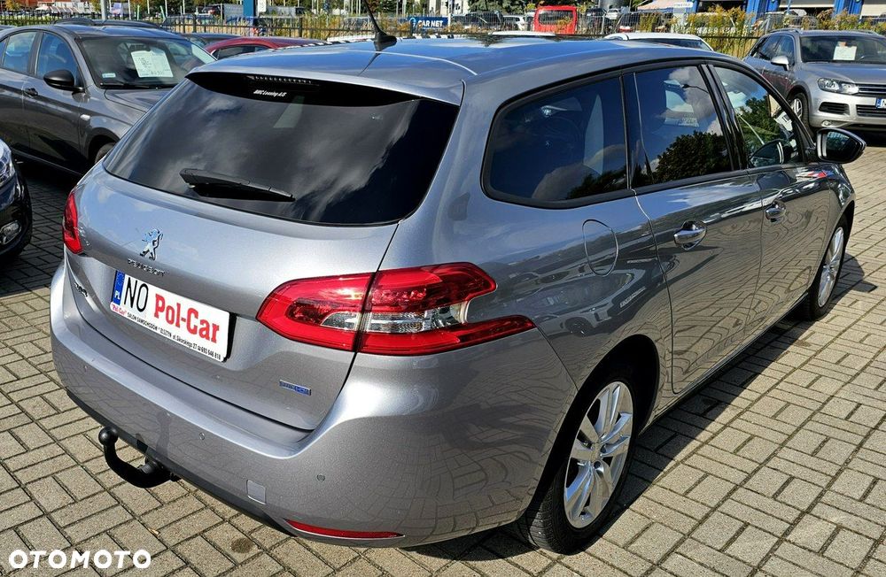 Peugeot 308 1.6 BlueHDi Allure S&S - 10