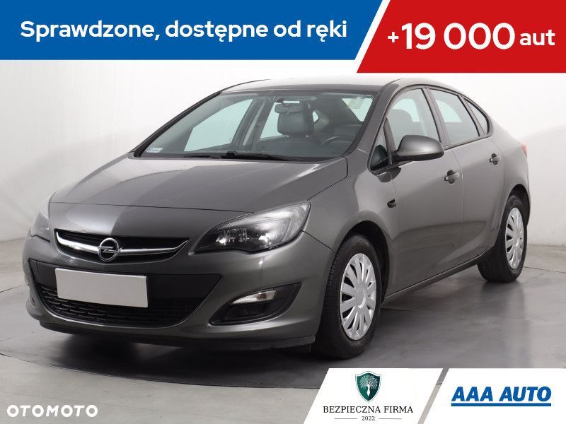 Opel Astra - 1