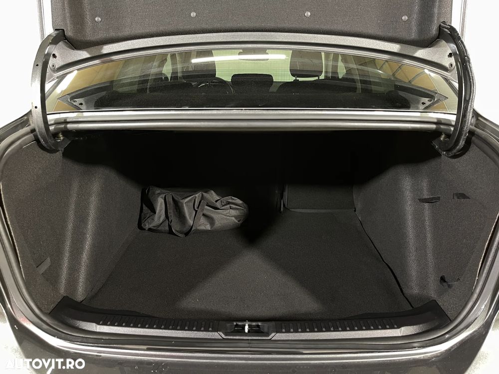 Ford Focus 1.5 EcoBlue Titanium - 12