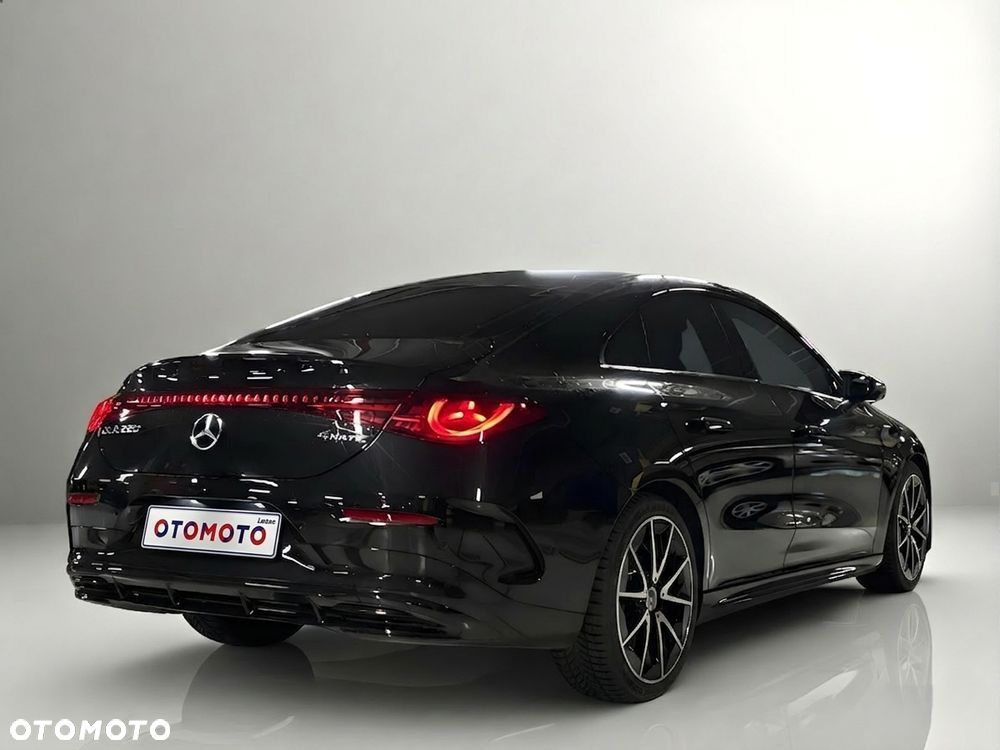 Mercedes-Benz CLA 200 mHEV 8G-DCT - 4