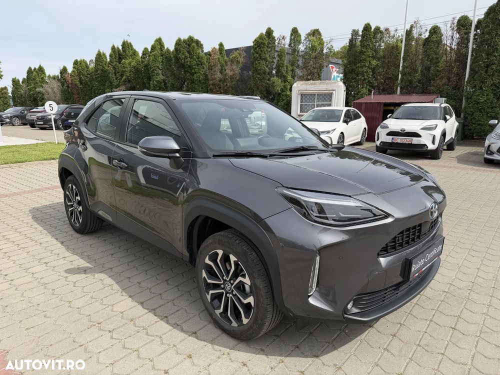 Toyota Yaris Cross 1.5 VVT-i HSD 4x2 Dynamic - 2