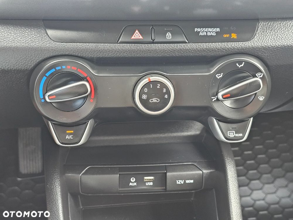 Kia Stonic 1.2 M - 38