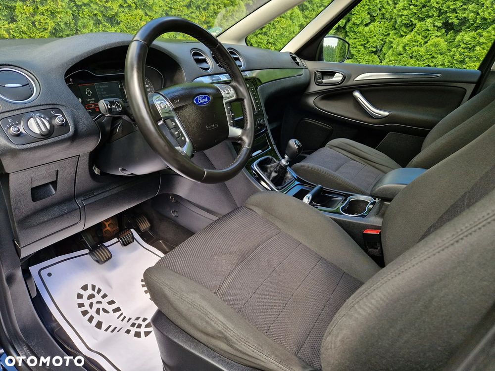 Ford S-Max - 25
