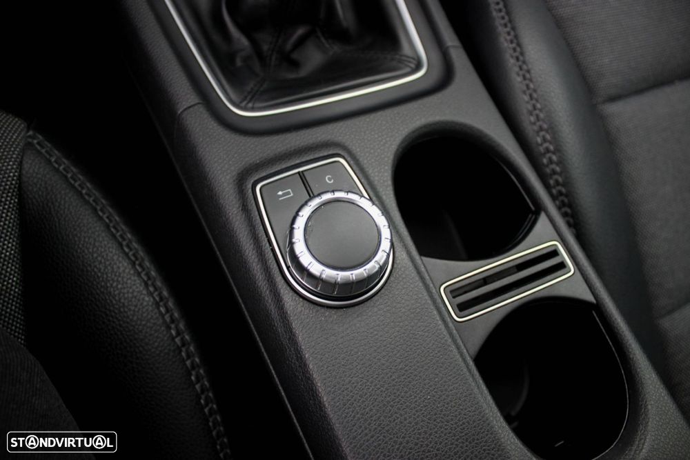 Mercedes-Benz GLA 180 CDi - 34