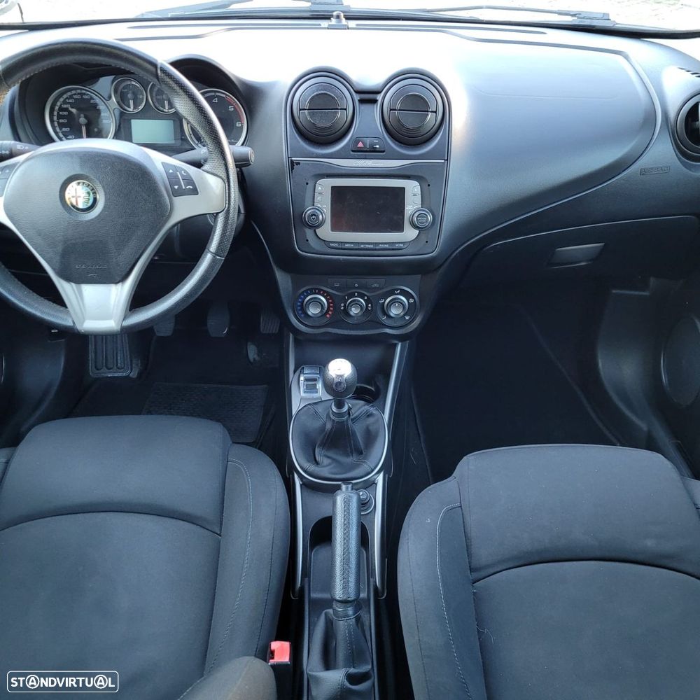 Alfa Romeo MiTo - 11