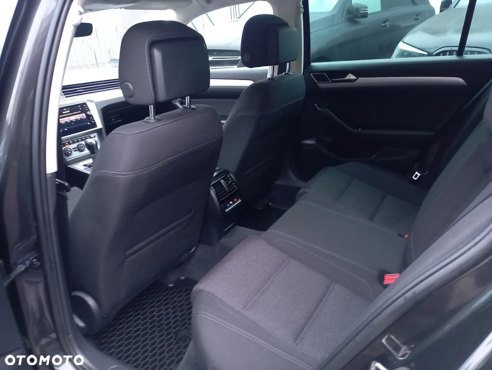 Volkswagen Passat Variant 2.0 TDI BMT SCR Highline DSG7 - 11