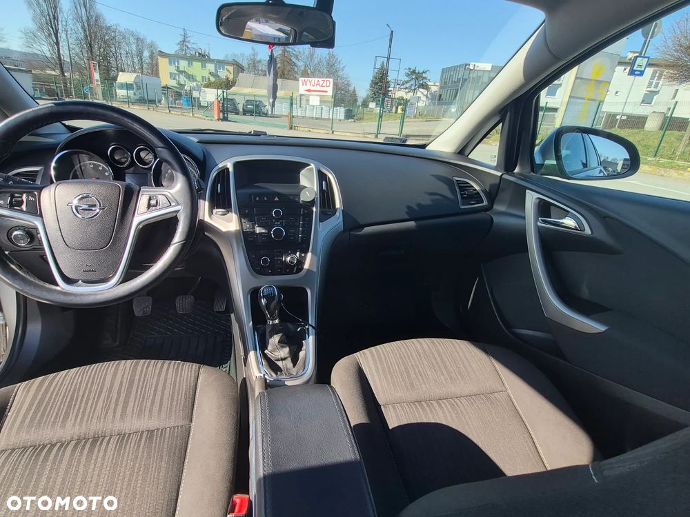 Opel Astra 1.4 Turbo - 10
