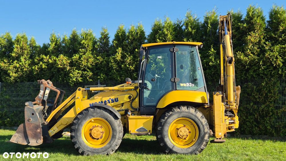 Komatsu WB93-S - 9