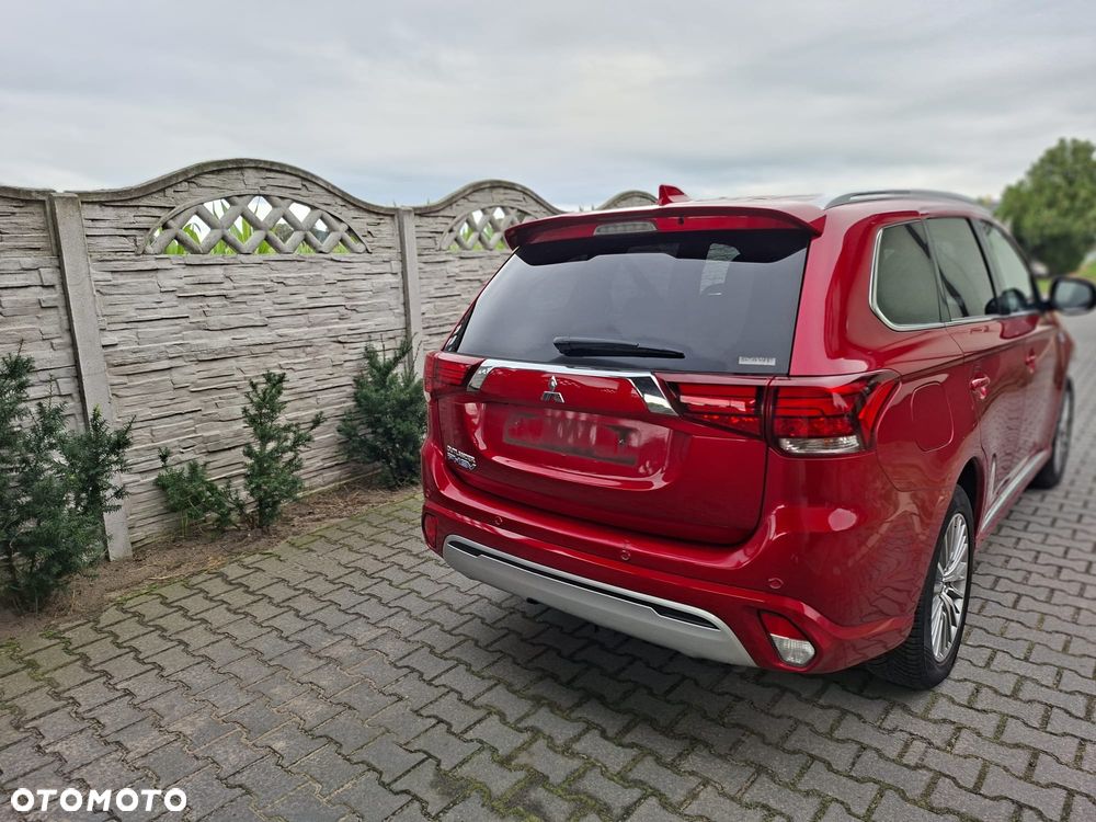 Mitsubishi Outlander 2.4 4WD Diamant+ - 11