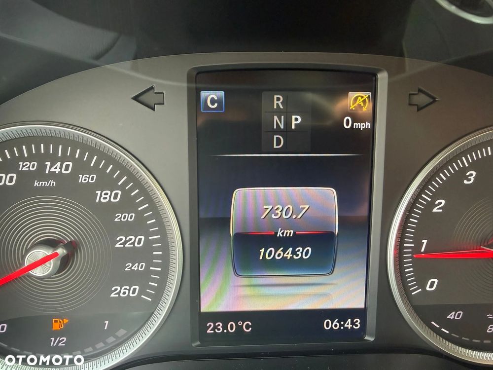 Mercedes-Benz Klasa C 160 9G-TRONIC - 11