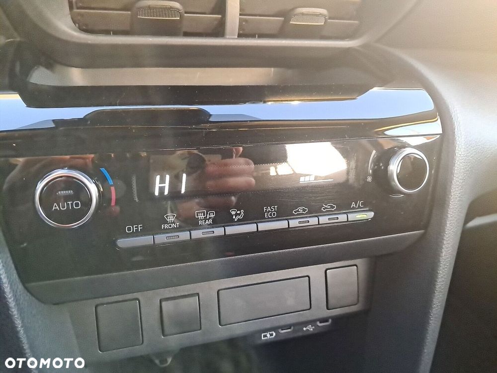 Toyota Yaris Cross Hybrid 1.5 Comfort - 25