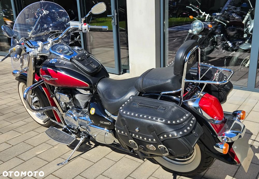 Suzuki Intruder - 7