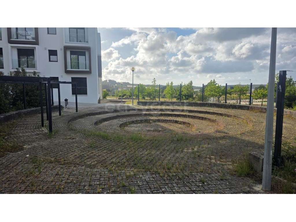 Lote construção Prédio Multifamiliar 2 min da A8 - Grande imagem: 4/8