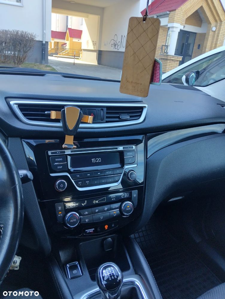 Nissan Qashqai 1.2 DIG-T Acenta EU6 - 11