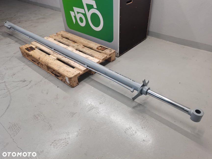 Siłownik hydrauliczny wysuwu masztu JLG 307 - 1