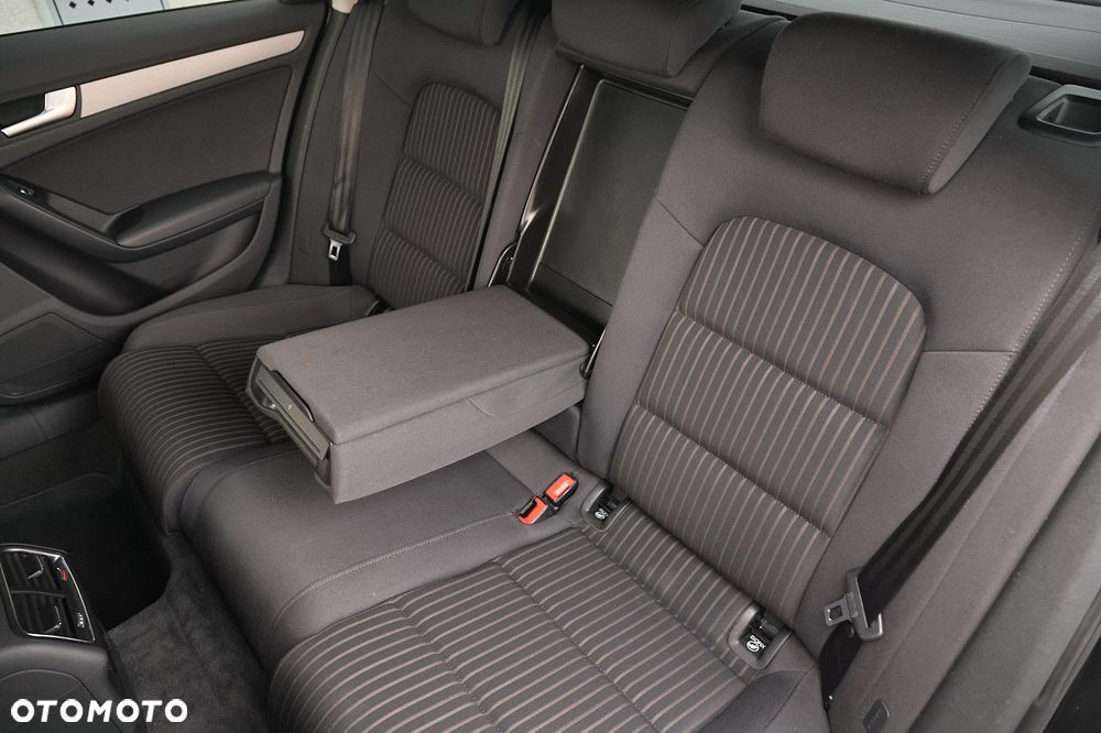 Audi A4 Avant 1.8 TFSI quattro S line Sportpaket - 33