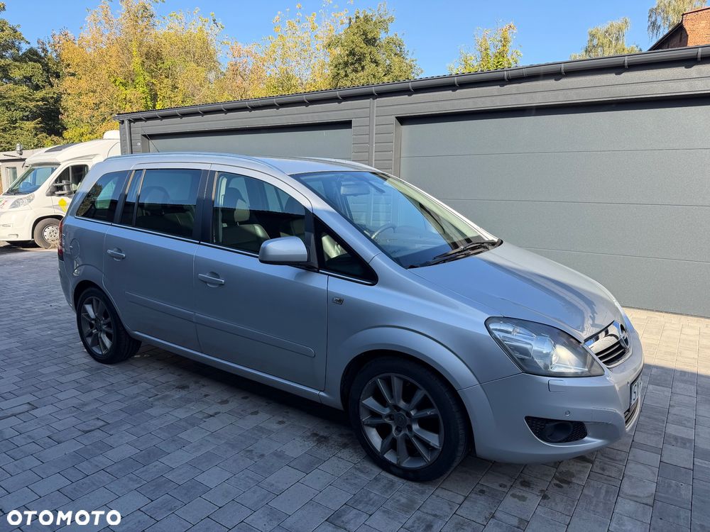 Opel Zafira - 12