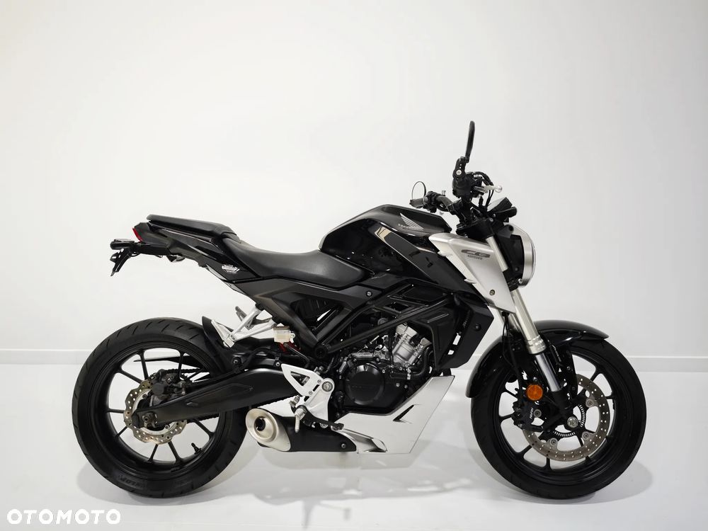 Honda CB - 1