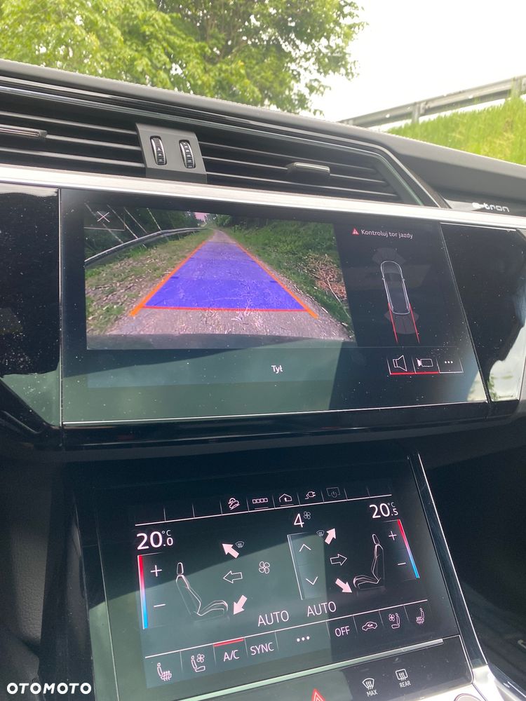 Audi Q8 - 16