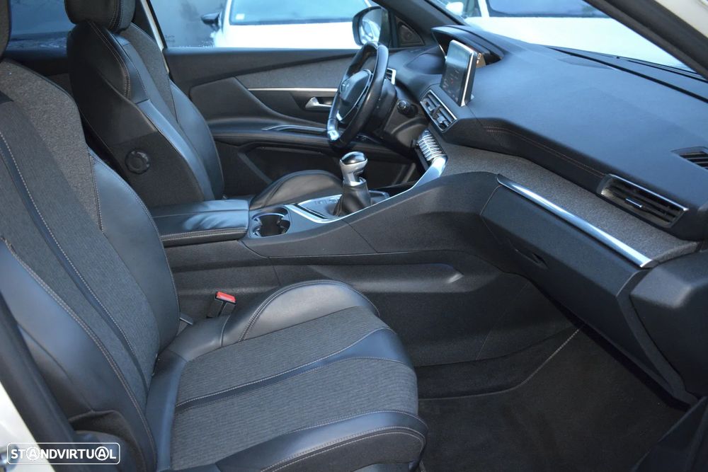 Peugeot 3008 1.2 PureTech GT Line - 20