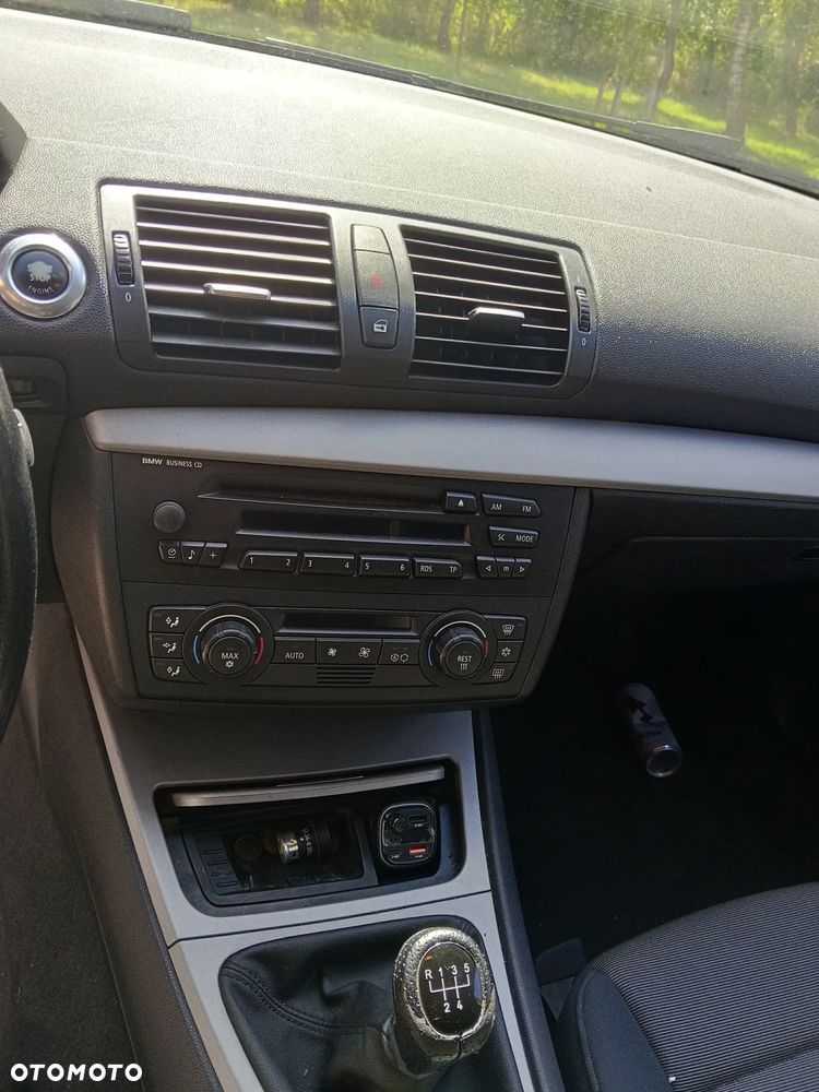 BMW Seria 1 116i - 10