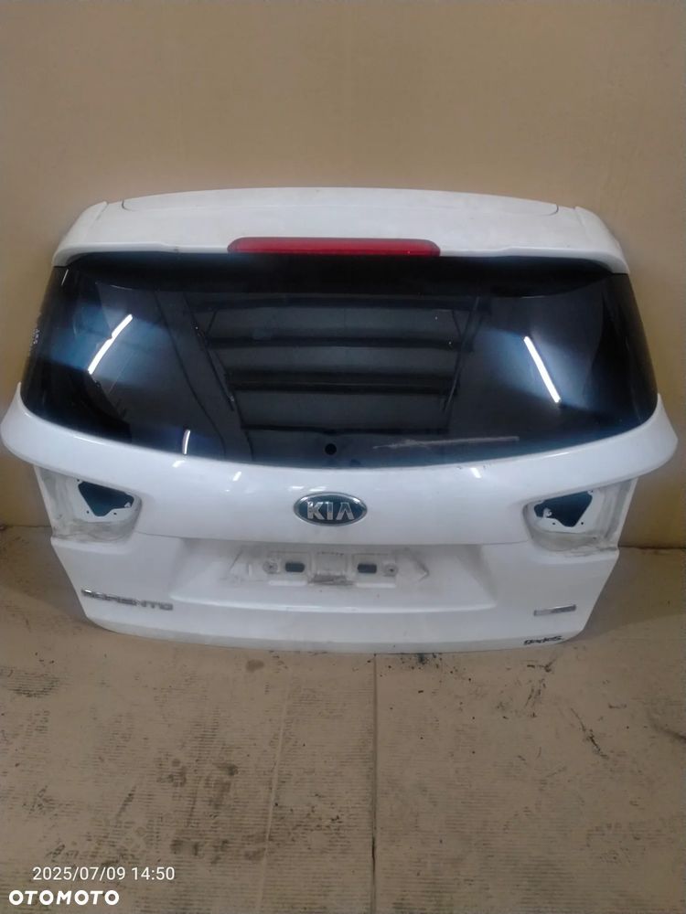 KIA SORENTO III klapa bagaznika lak SWP