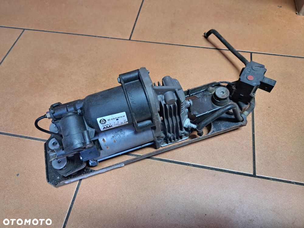 Sprezarka Kompresor Zawieszenia  Bmw E61 Nivo 2011 - 1