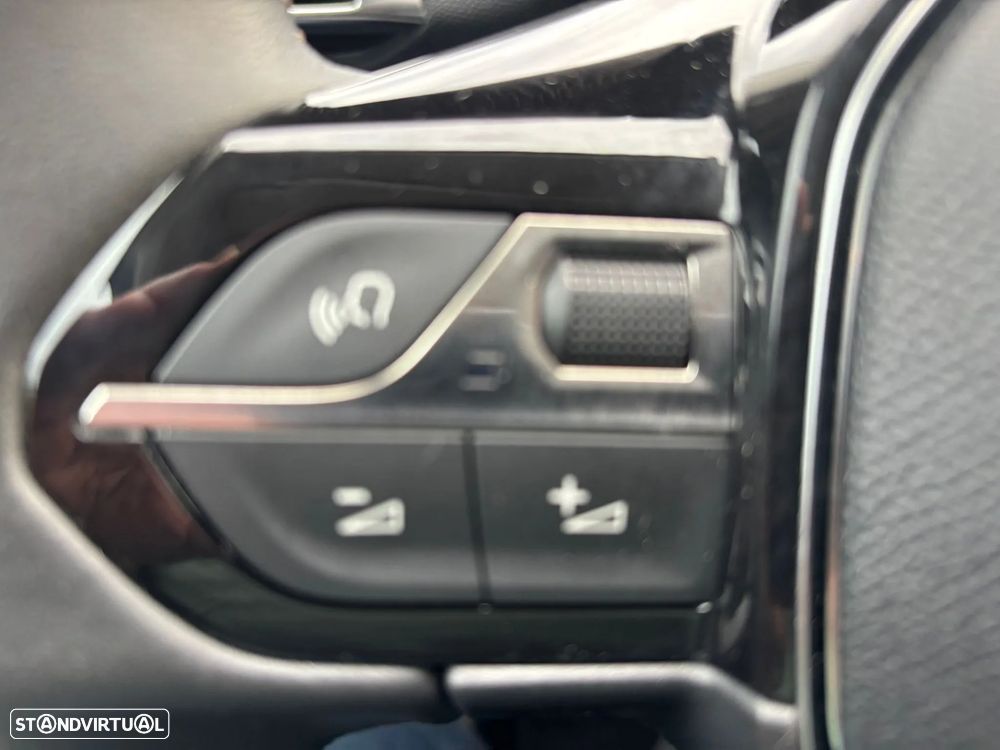 Peugeot 3008 1.5 BlueHDi Active Pack - 24