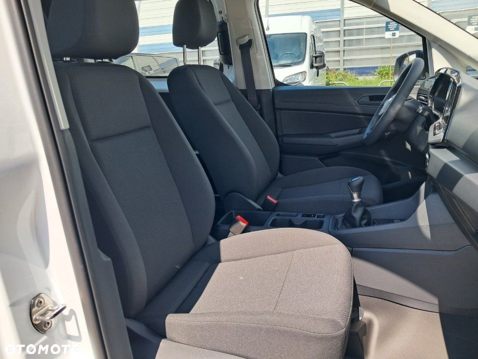 Ford Transit Connect - 8