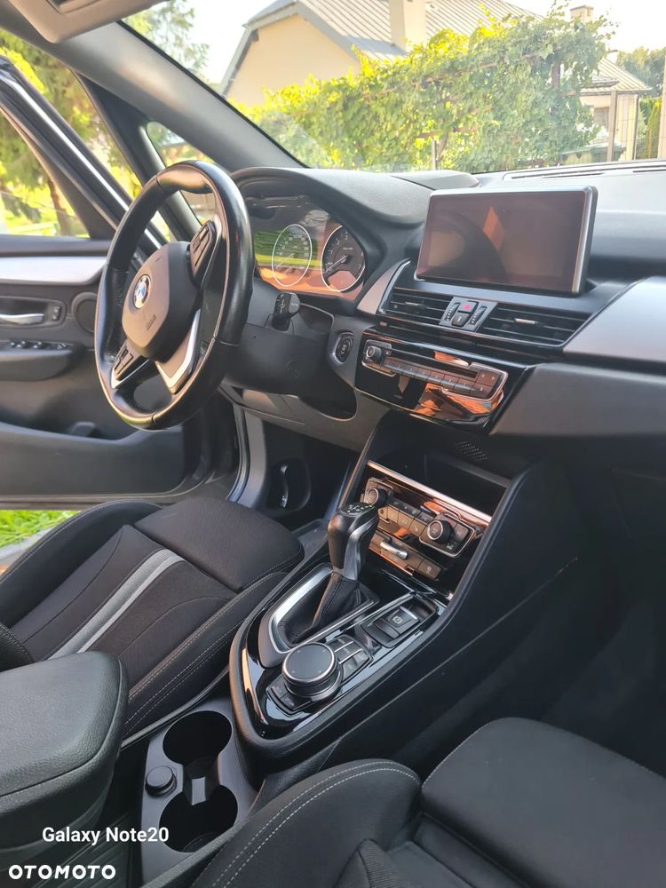 BMW Seria 2 220i - 8