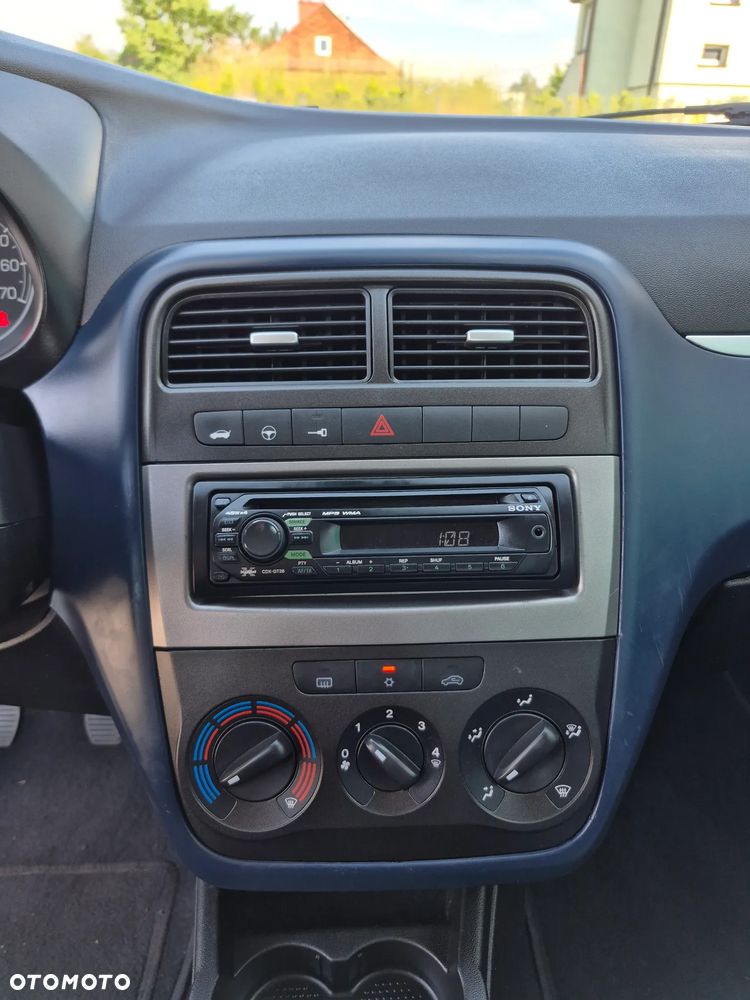 Fiat Grande Punto 1.4 8V - 16