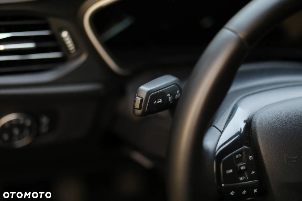 Ford Focus 1.0 EcoBoost Connected - 30
