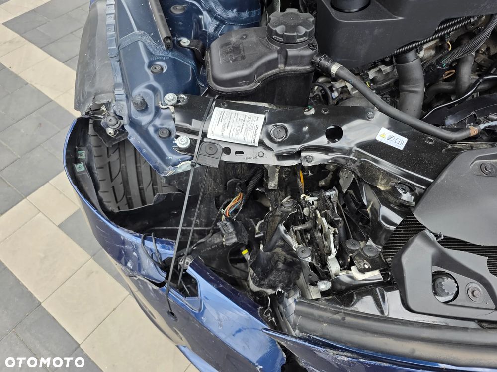 BMW Z4 sDrive28i - 16