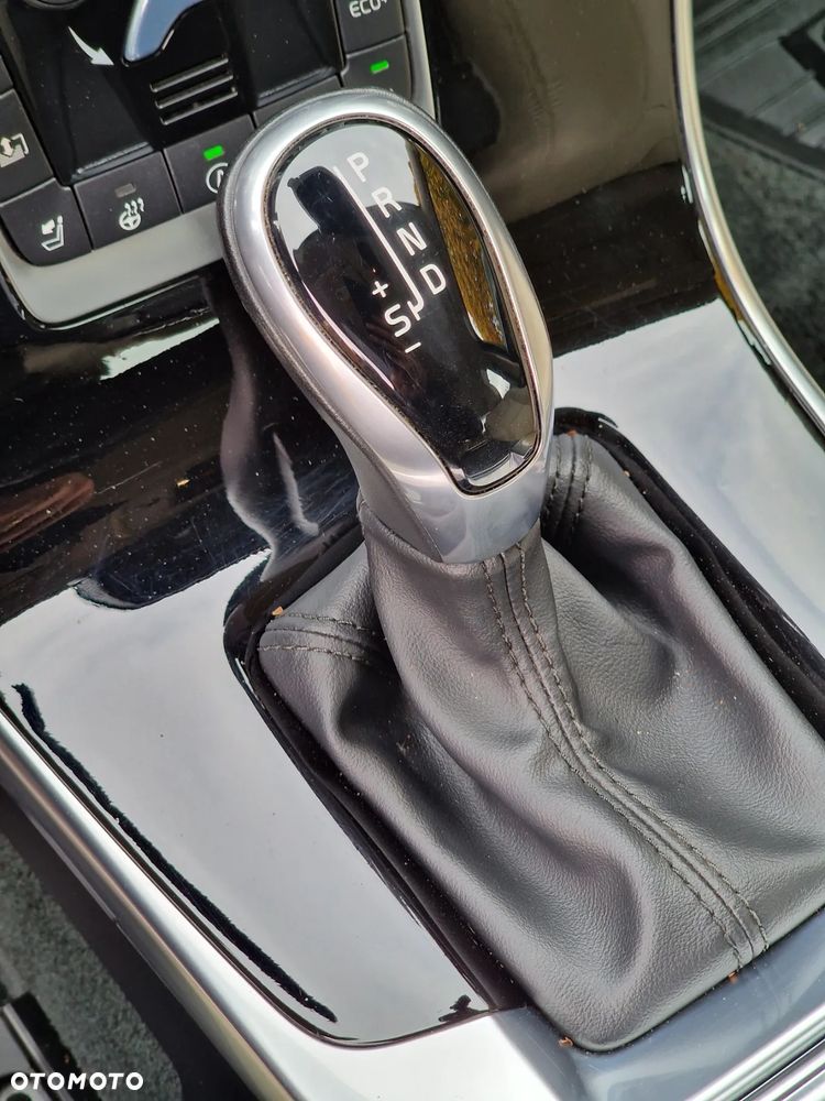 Volvo S60 T5 Geartronic Summum - 27