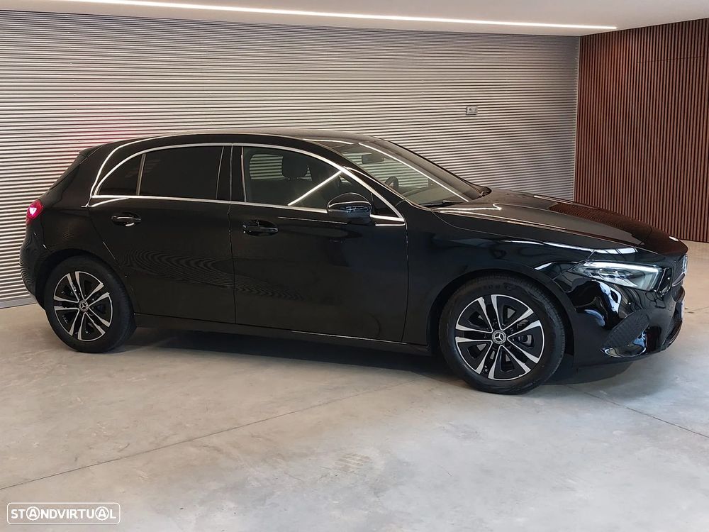 Mercedes-Benz A 200 Standard - 2