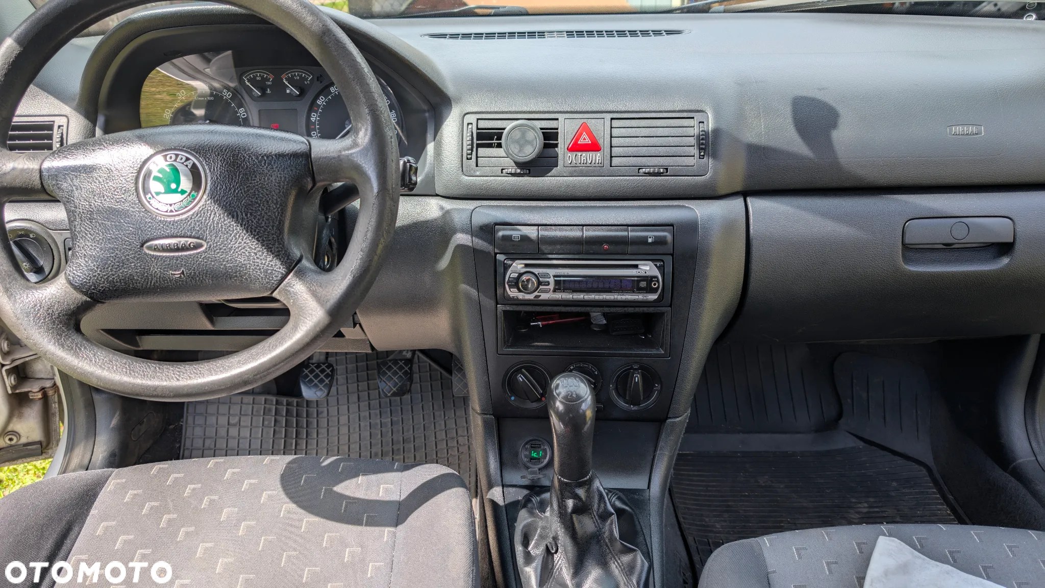 Skoda Octavia 1.6 Ambiente - 7