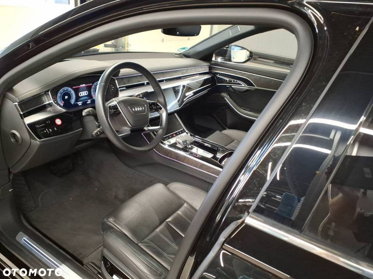 Audi A8 - 5