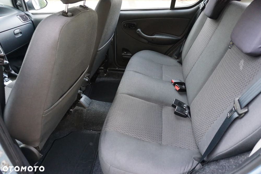 Tata Indica 1.4 GLS - 10