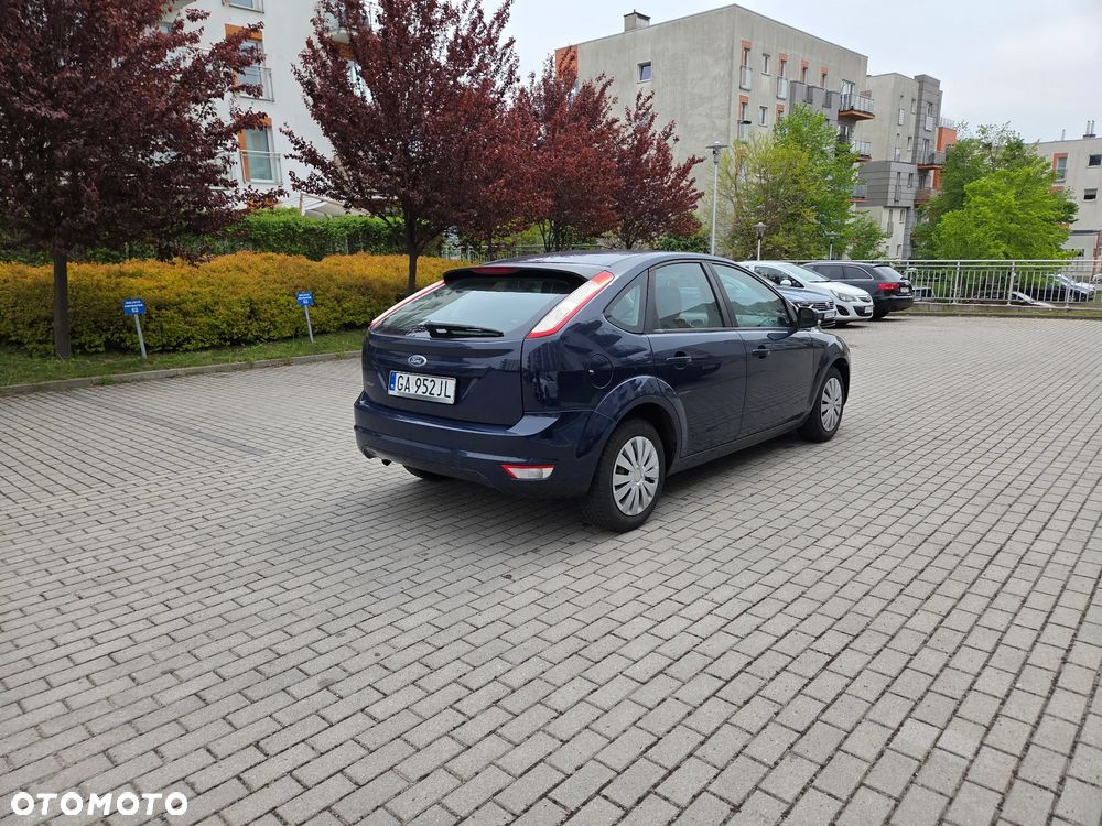 Ford Focus 1.4 Trend + - 5