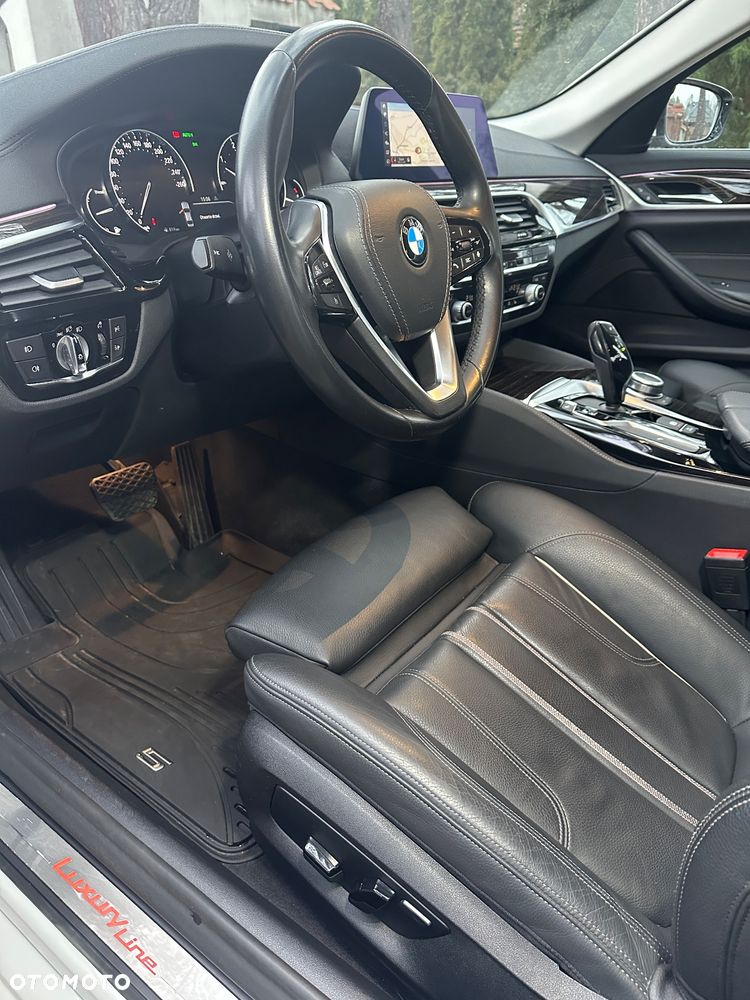 BMW Seria 5 520d xDrive Luxury Line - 19