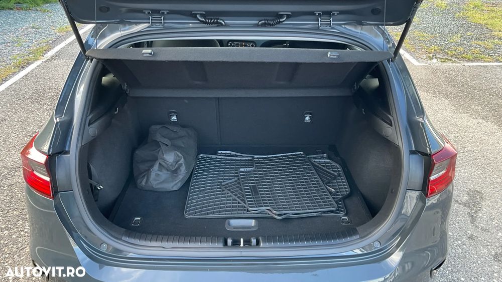 Kia Ceed - 11