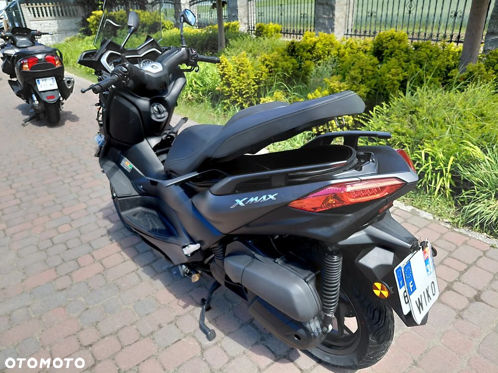 Yamaha X-max - 4