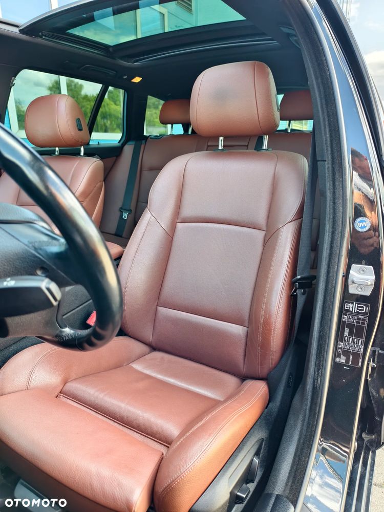 BMW Seria 5 525d Sport-Aut Luxury Line - 12