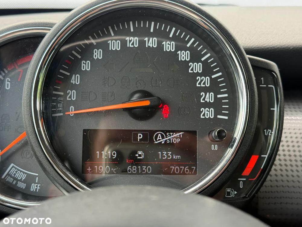 MINI Cooper Standard - 21