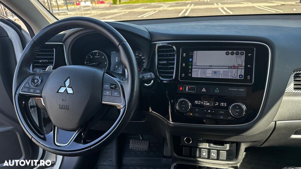 Mitsubishi Outlander 2.2 Litre DI-D AWD Instyle Aut. - 18