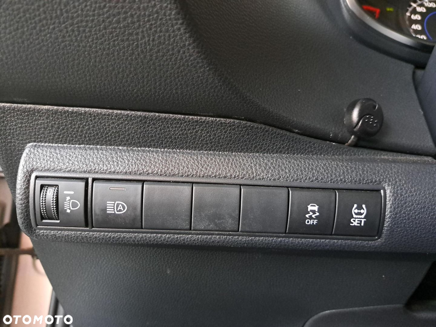 Toyota Corolla - 29