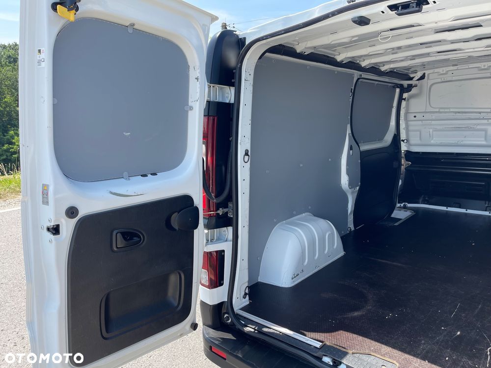 Renault Trafic - 21